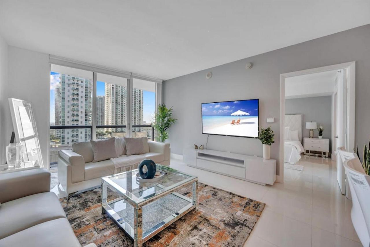 Modern 1 Bed Icon Brickell With Amazing Views Daire Miami Dış mekan fotoğraf